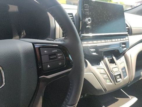 Used 2025 Honda Odyssey EX-L image 26