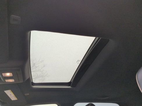 Used 2018 RAM 1500 Limited image 26