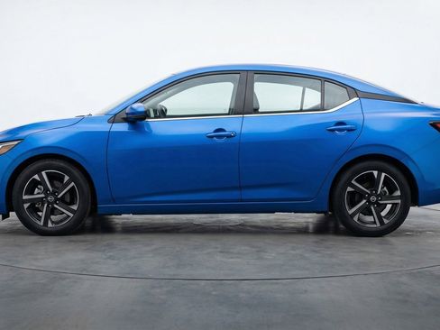 Used 2025 Nissan Sentra SV image 5