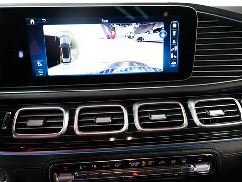 Used 2024 Mercedes-Benz GLE 450e 4MATIC image 18