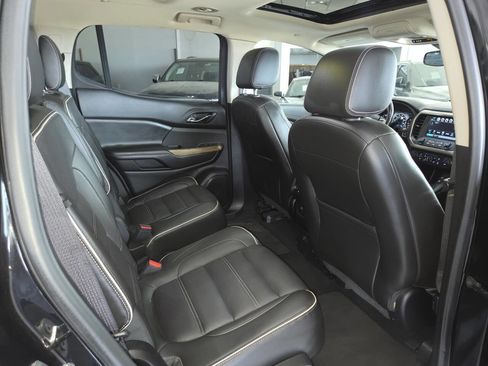 Used 2019 GMC Acadia Denali w/ Technology Package AWD/4WD image 28