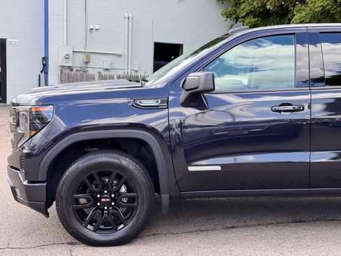 Used 2024 GMC Sierra 1500 Elevation AWD/4WD image 10