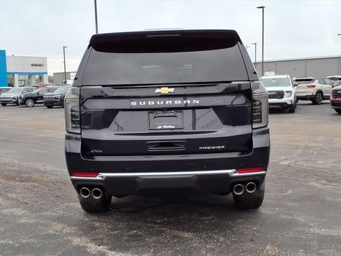 New 2026 Chevrolet Suburban Premier w/ Sun And Tow Package AWD/4WD image 18