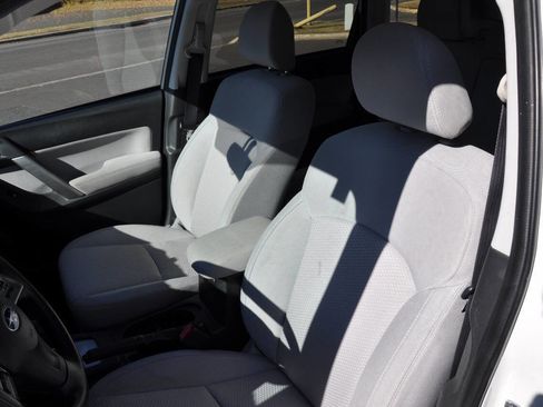 Used 2015 Subaru Forester 2.5i Premium w/ Popular Package #2 image 18