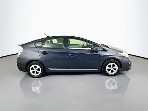 Used 2014 Toyota Prius Four image 8