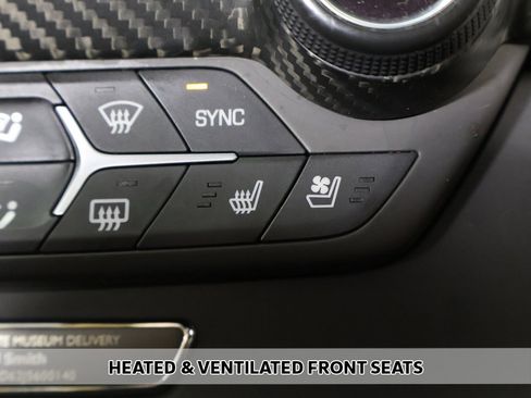 Used 2018 Chevrolet Corvette Z06 image 8