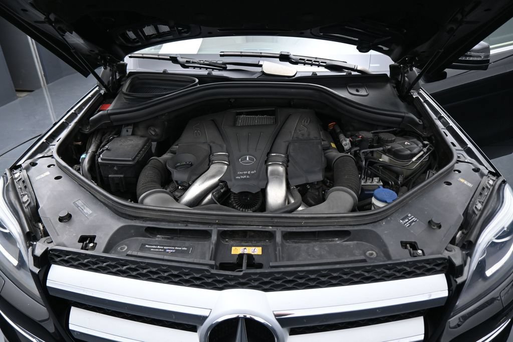 Used 2014 Mercedes-Benz GL 450 4MATIC image 31