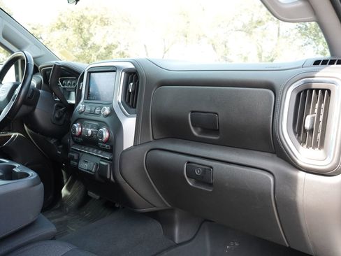 Used 2021 GMC Sierra 1500 SLE image 24
