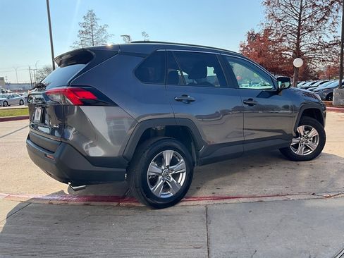 Used 2025 Toyota RAV4 XLE image 6