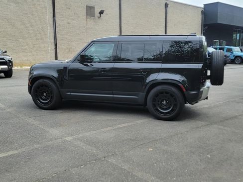 Used 2025 Land Rover Defender 110 S AWD/4WD image 6