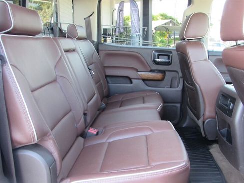 Used 2014 Chevrolet Silverado 1500 High Country w/ High Country Premium Package AWD/4WD image 36