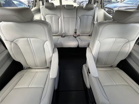 Used 2024 Jeep Wagoneer Series II w/ Flexible Seating Group image 13