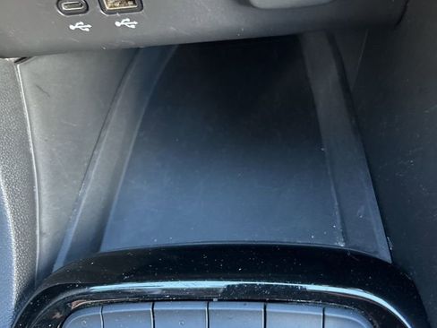 Used 2024 Buick Encore GX Sport Touring FWD image 37