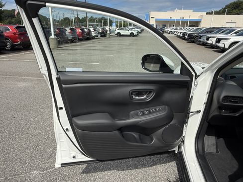 New 2026 Honda HR-V LX image 13