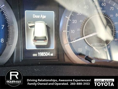 Used 2019 Toyota Sienna XLE FWD image 10