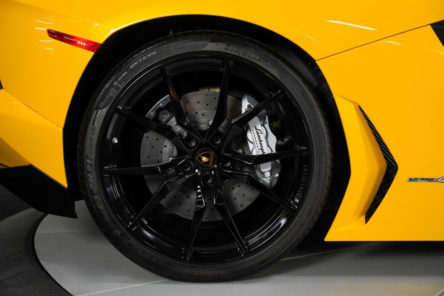 Used 2015 Lamborghini Aventador LP 700-4 AWD/4WD image 29