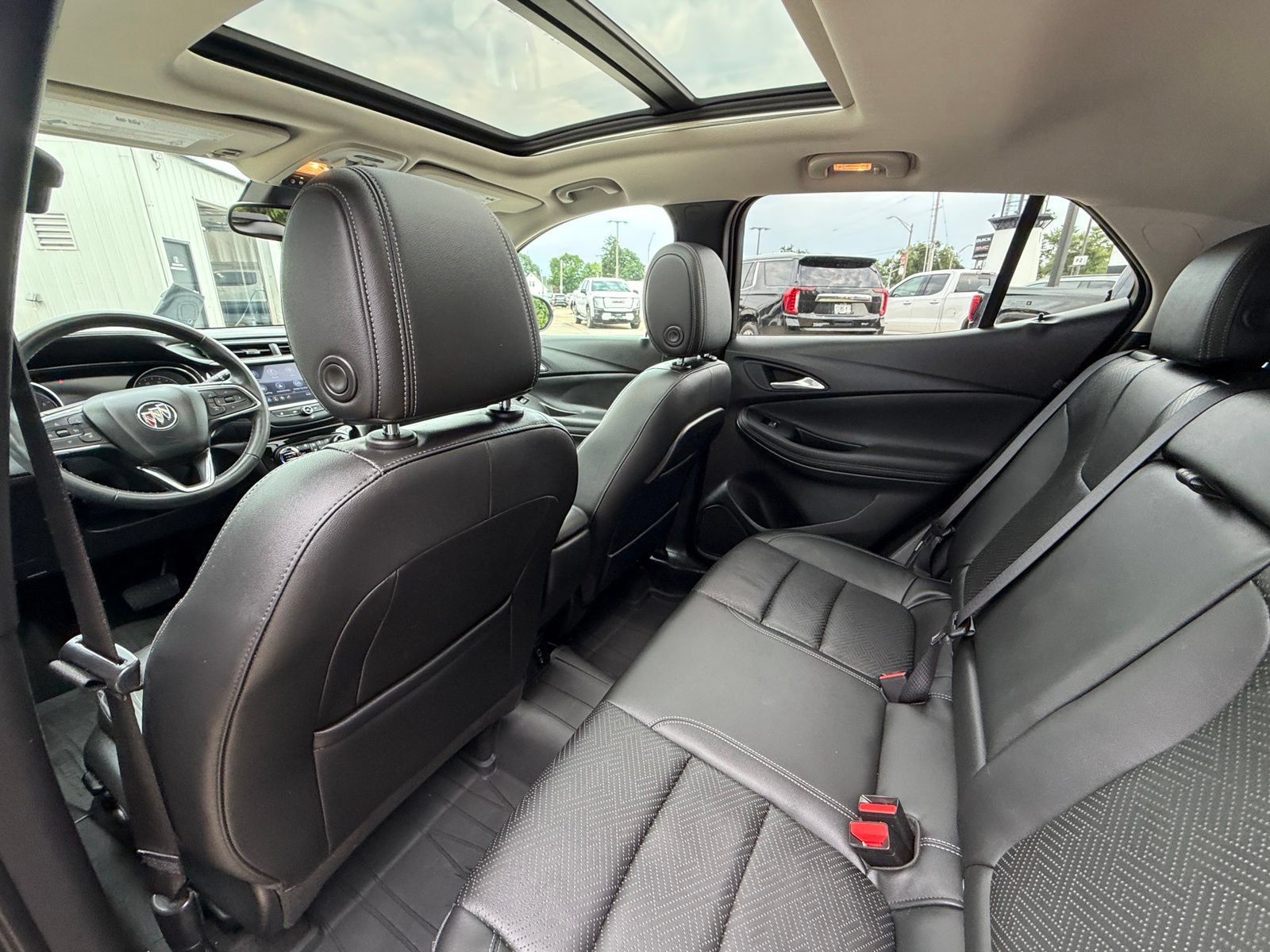 Used 2021 Buick Encore GX Essence w/ Experience Buick Package AWD/4WD image 24