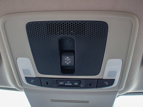 Used 2022 Honda Civic EX-L image 32
