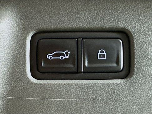 Used 2025 Hyundai Santa Fe SEL FWD image 29