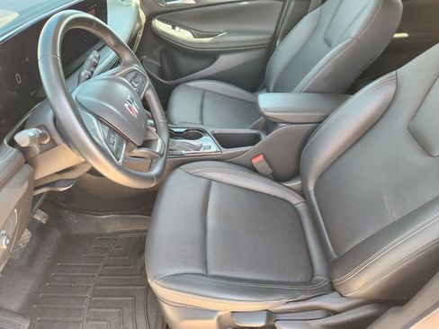 Used 2024 Buick Encore GX Sport Touring image 13