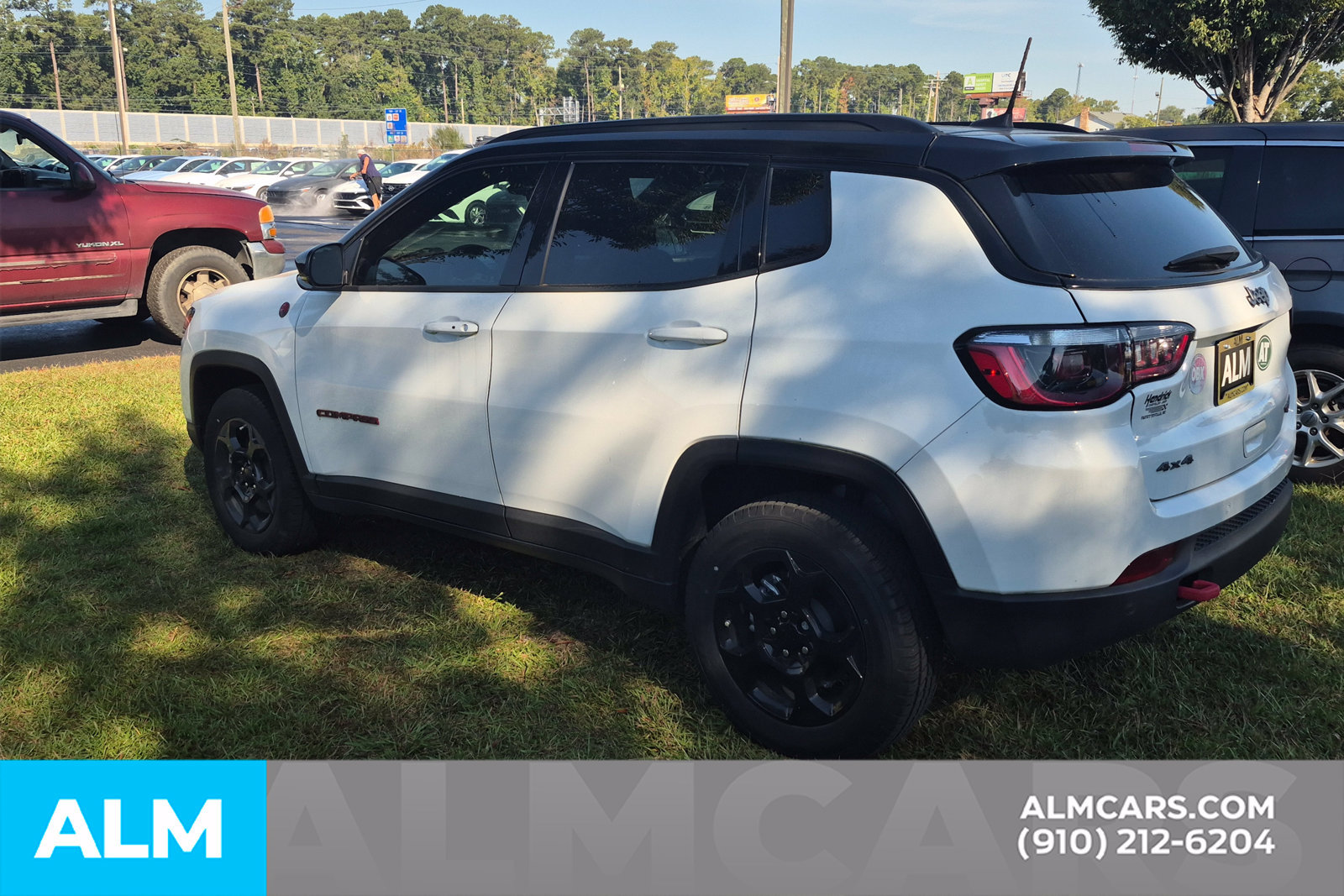 Used 2023 Jeep Compass Trailhawk AWD/4WD image 5