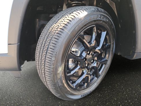 New 2026 Jeep Compass Latitude image 27