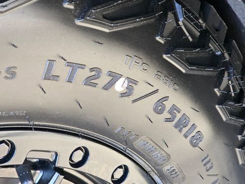 Used 2024 Jeep Wagoneer L 4WD image 17