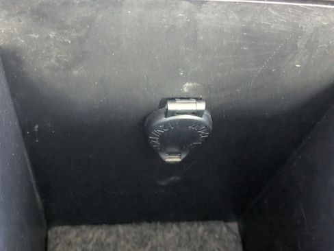 Used 2014 Toyota Avalon XLE image 28