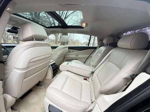 Used 2014 BMW 535i Gran Turismo xDrive image 8