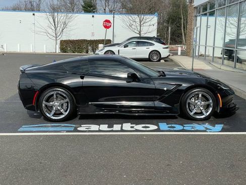 Used 2015 Chevrolet Corvette Stingray w/ 2LT Preferred Equipment Group image 16