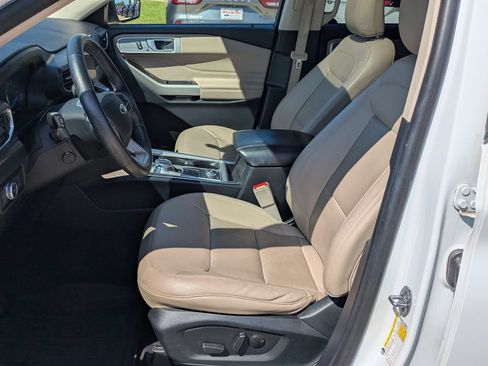 Used 2021 Ford Explorer Limited w/ Equipment Group 301A AWD/4WD image 7