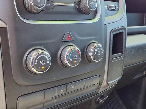 Used 2021 RAM 1500 Express RWD image 10