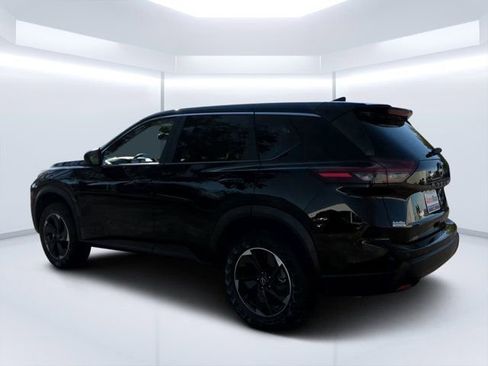 Used 2025 Nissan Rogue SV FWD image 5