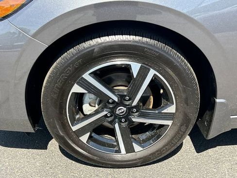Certified 2025 Nissan Sentra SV FWD image 8