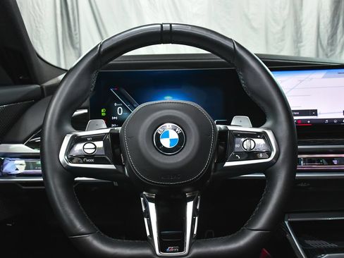 Used 2026 BMW 740i xDrive AWD/4WD image 45
