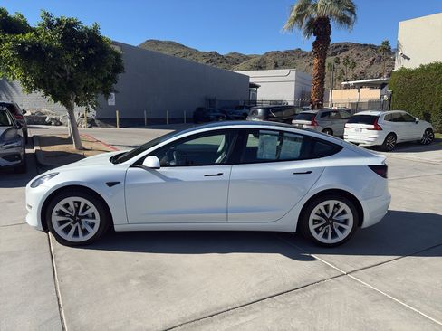 Used 2023 Tesla Model 3 Long Range image 8