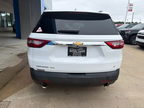 Used 2018 Chevrolet Traverse LT AWD/4WD image 4