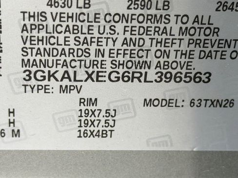 Used 2024 GMC Terrain Denali w/ Denali Premium Package image 34