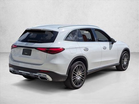 Certified 2026 Mercedes-Benz GLC 300 image 5
