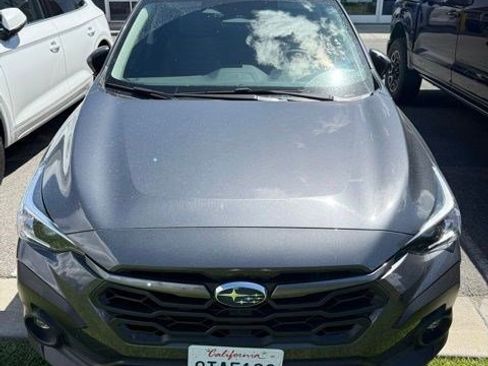 Used 2025 Subaru Crosstrek 2.0i Premium image 1