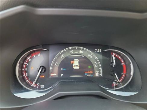 Used 2025 Toyota RAV4 XLE Premium FWD image 18