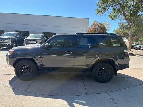 Used 2024 Toyota 4Runner TRD Off-Road Premium w/ Off Road Premium Plus Package AWD/4WD image 2