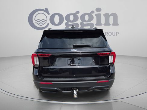 Certified 2025 Ford Explorer ST-Line w/ Premium Package RWD image 5