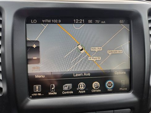 Used 2015 Jeep Cherokee Limited w/ Technology Group AWD/4WD image 23