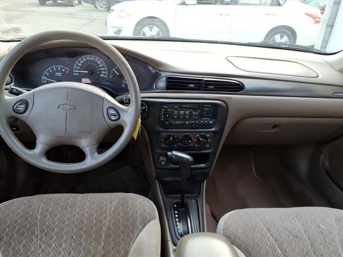 Used 2000 Chevrolet Malibu V6 w/ Preferred Equipment Group 1 image 7