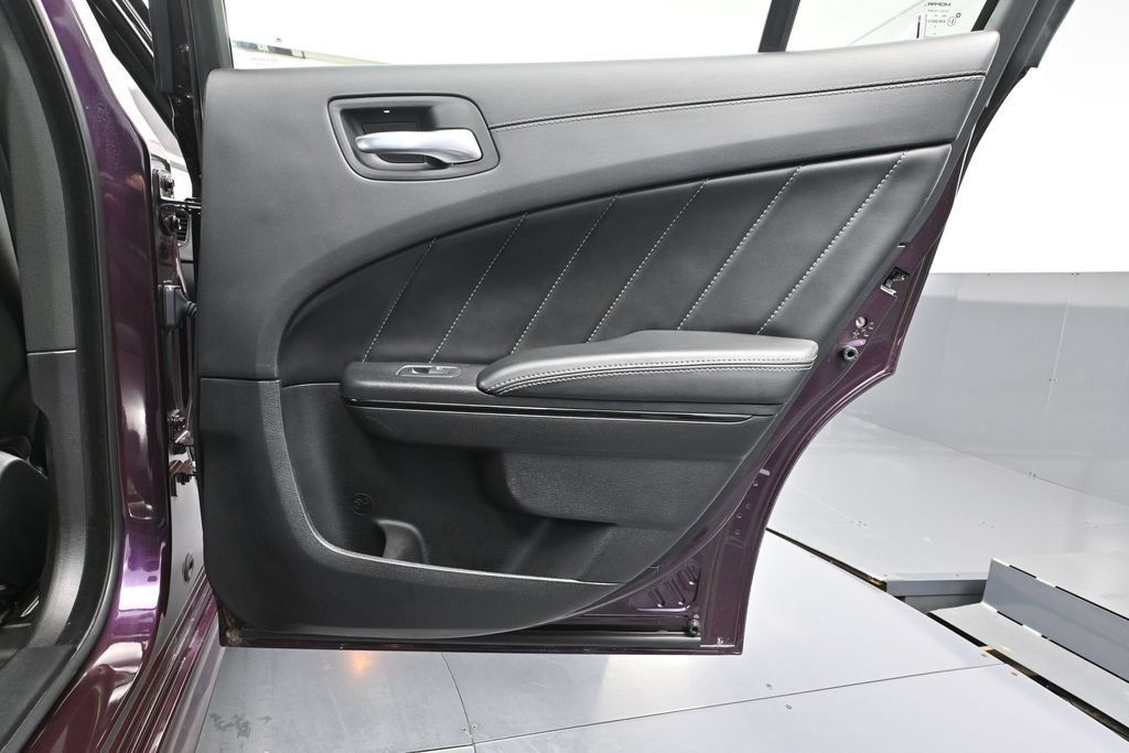 Used 2021 Dodge Charger R/T w/ Plus Group RWD image 33
