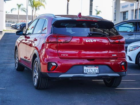 Certified 2022 Kia Niro EX Premium image 5