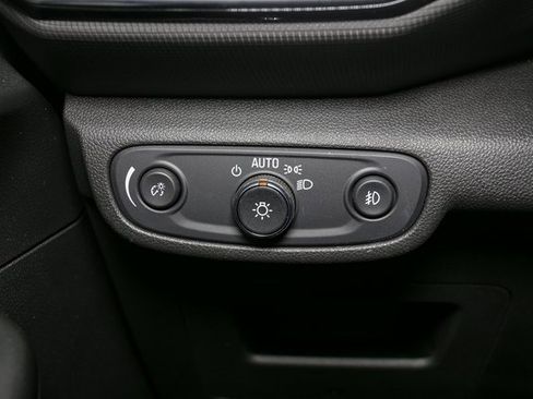 Used 2021 Chevrolet TrailBlazer LT w/ Convenience Package image 34