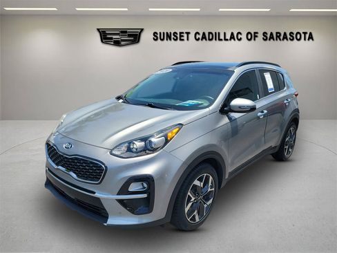 Used 2020 Kia Sportage EX w/ EX Technology Package FWD image 8