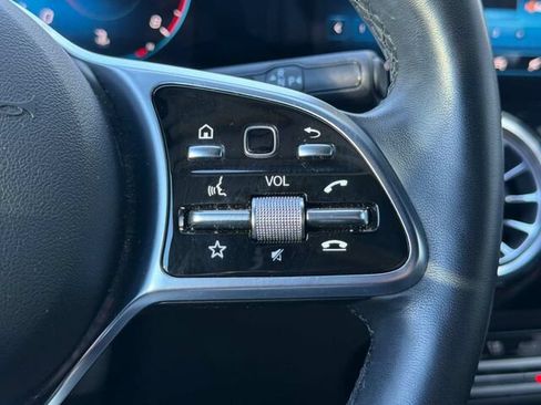 Certified 2023 Mercedes-Benz GLA 250 4MATIC image 29